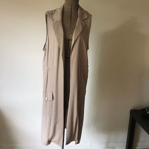 Brand new Sleeveless Trench - Francesca’s